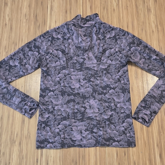 Athleta Purple Patterned Top - Picture 6 of 7